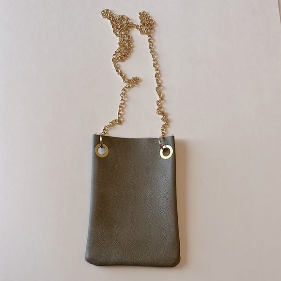 NEW Leather cell phone crossbody/pouch - Picture 3 of 12